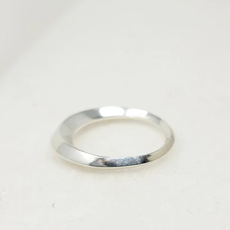 The Burgeoning Ring in Silver