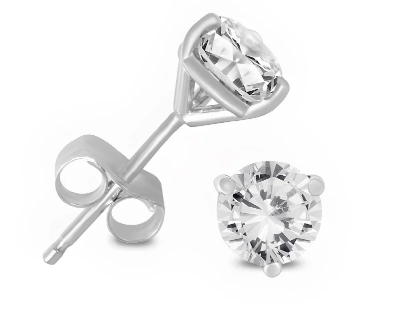 14kt white gold diamond martini stud earrings containing 0.50 cts tw