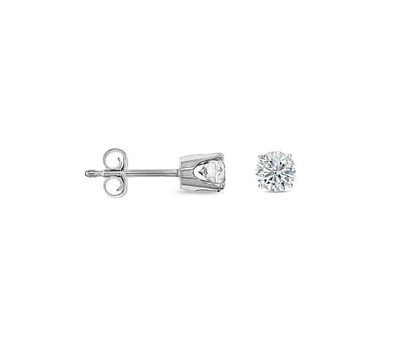 14kt white gold diamond stud earrings containing 0.50 cts tw