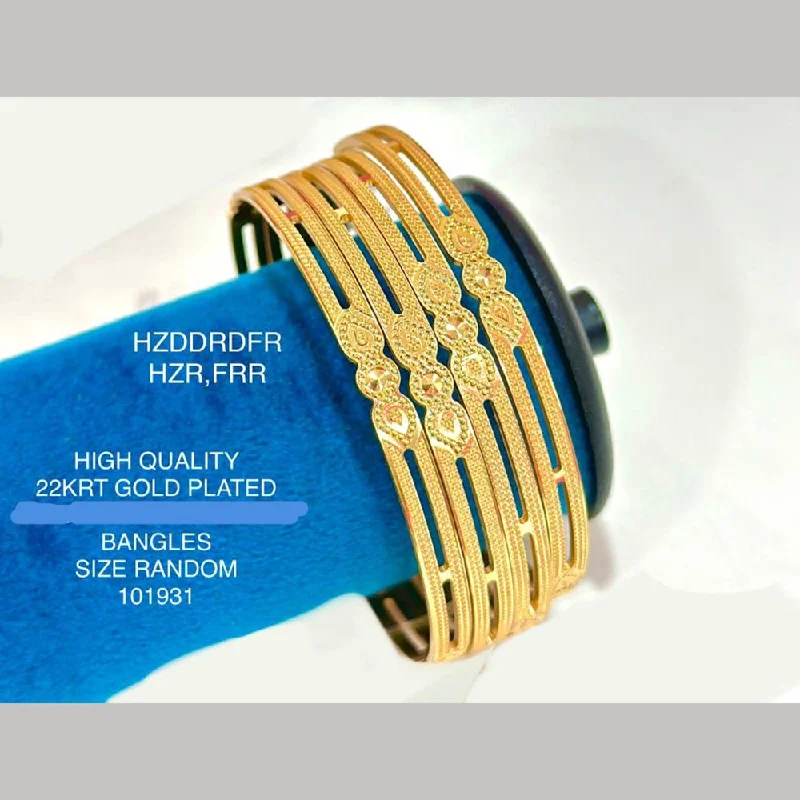 Hanna & Zainy Gold Plated Bangles Set