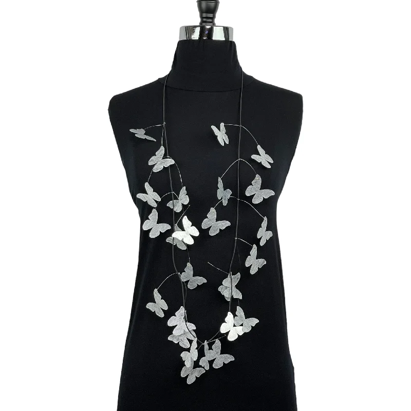 Dainty Floral Jewelry For Feminine Elegance WANDERING BUTTERFLY NECKLACE
